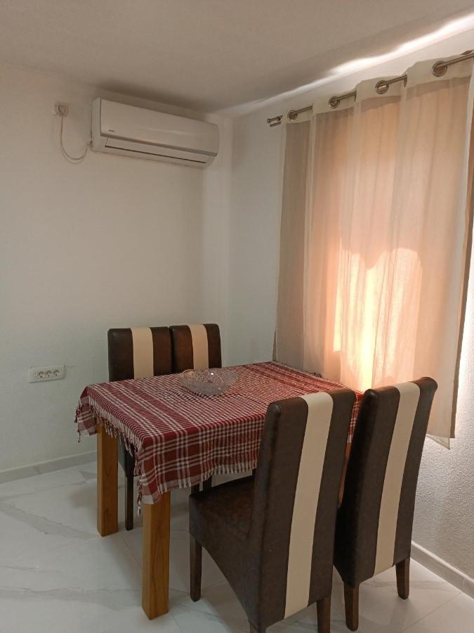 Tlm Apartment *